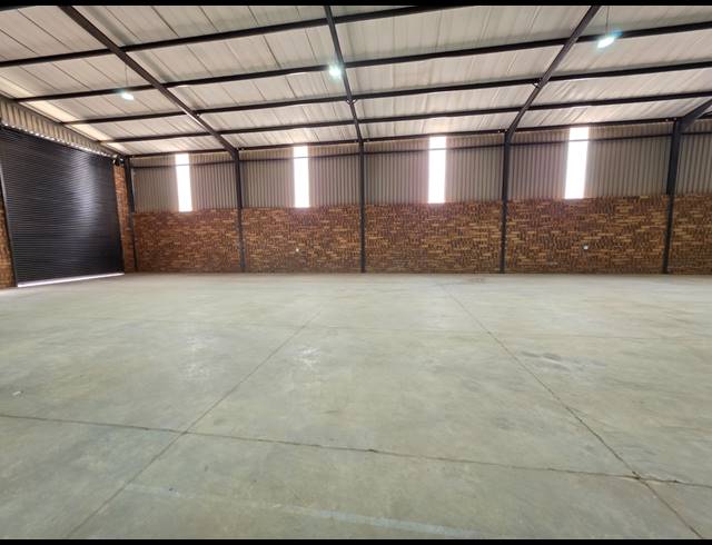815M² WAREHOUSE TO LET IN AEROTON